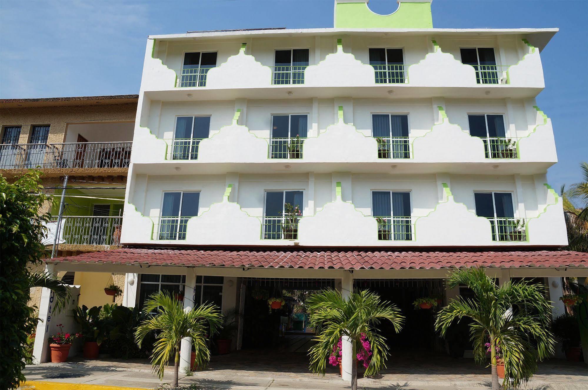 Hotel Arenas Del Pacifico Santa Cruz Huatulco Dış mekan fotoğraf